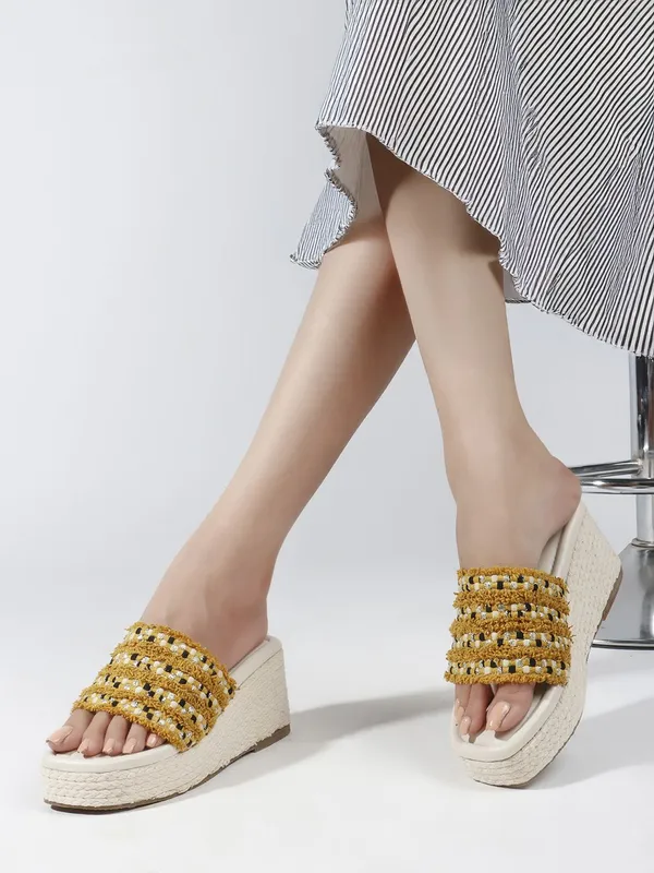 Yellow_Fabric_Heels_For_Women