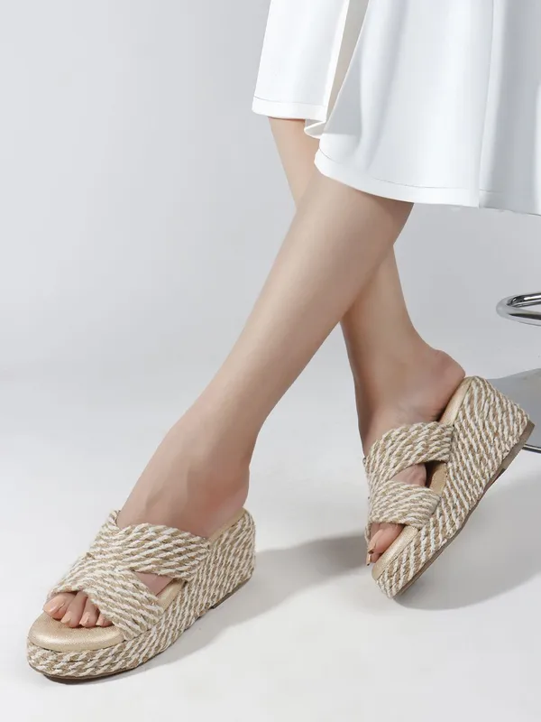 Gold_Fabric_Heels_For_Women