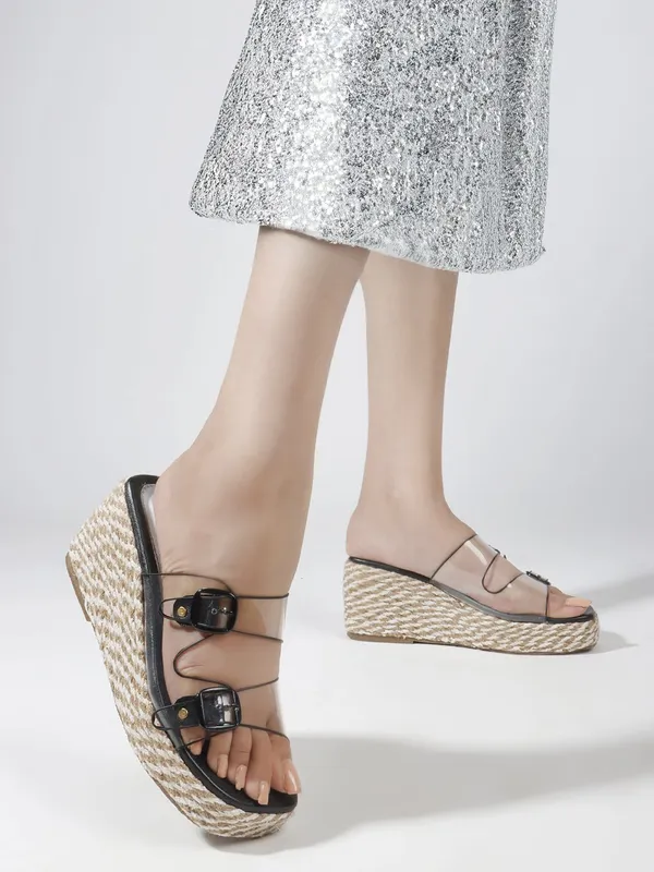 Black_Fabric_Heels_For_Women