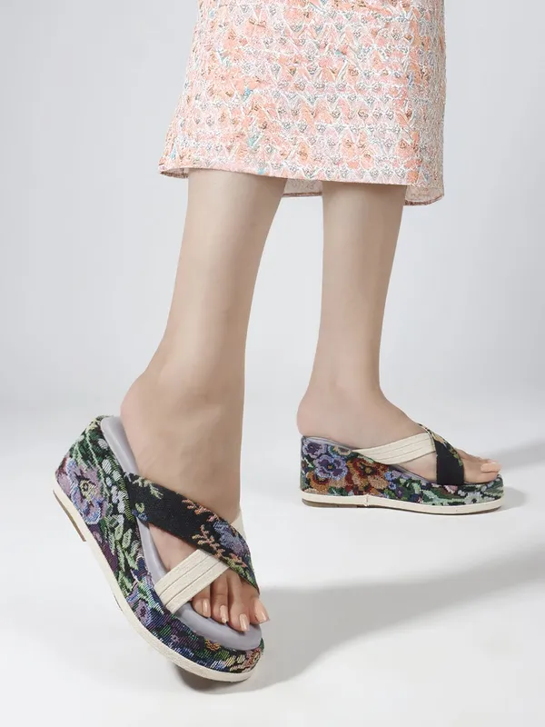 Purple_Fabric_Heels_For_Women