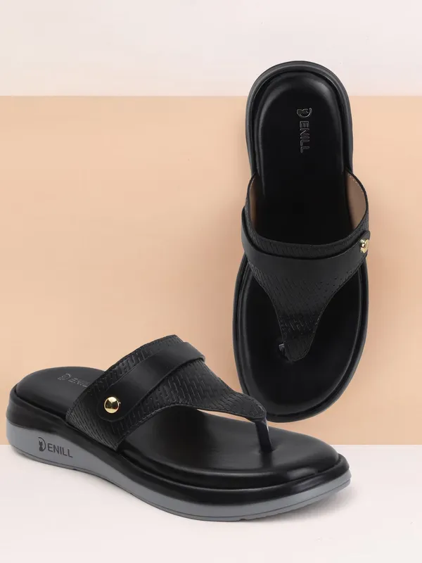 Black_Synthetic_Leather_Heels_For_Women