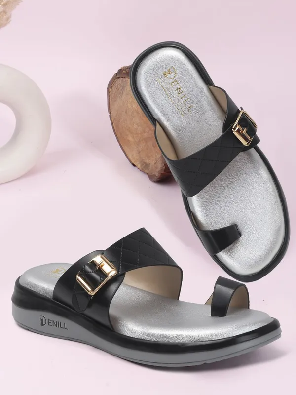 Black_Synthetic_Leather_Wedges_For_Women