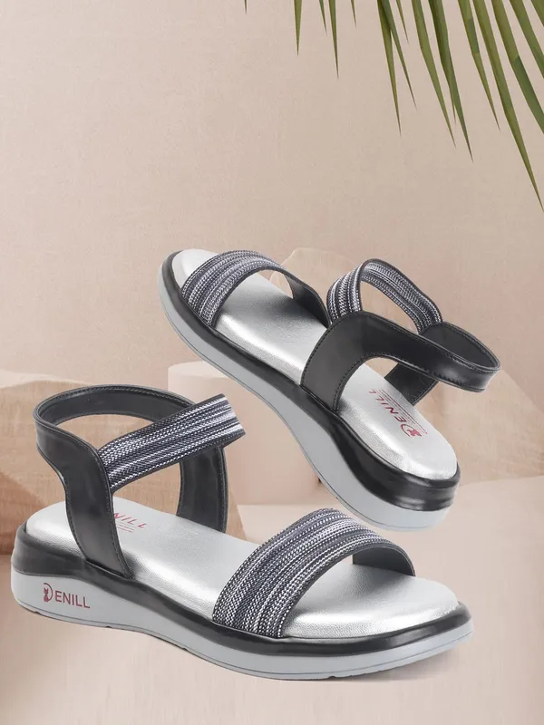 Black_Synthetic_Leather_Wedges_For_Women