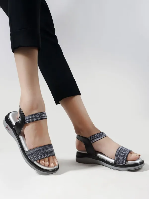 Black_Synthetic_Leather_Wedges_For_Women