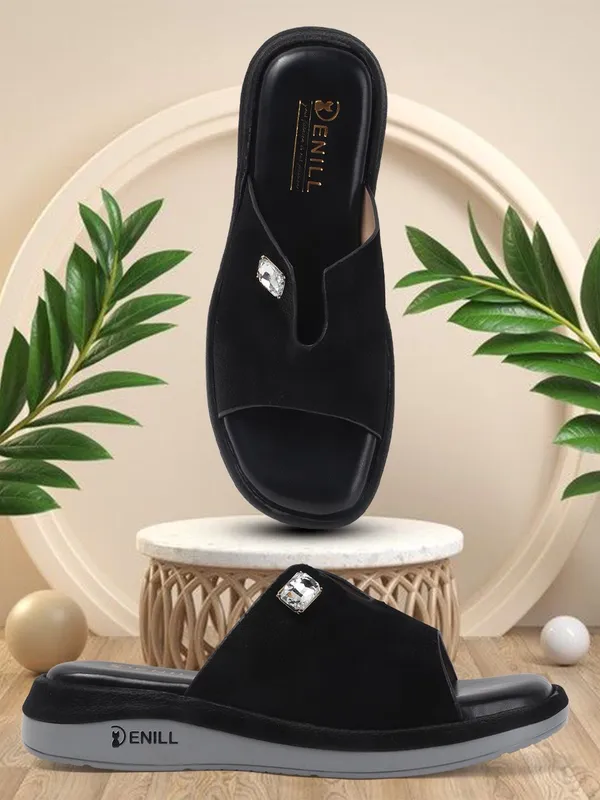 Black_Synthetic_Leather_Wedges_For_Women