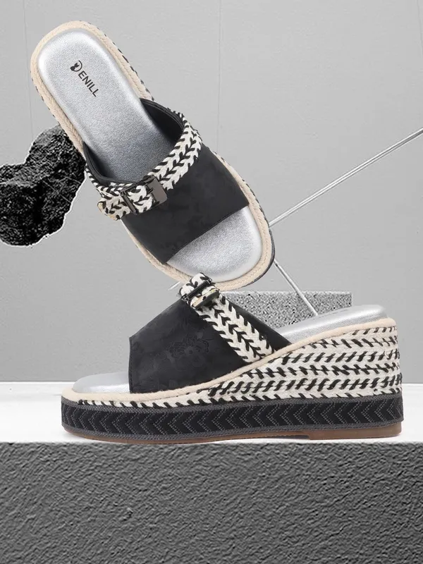 Black_Synthetic_Leather_Wedges_For_Women