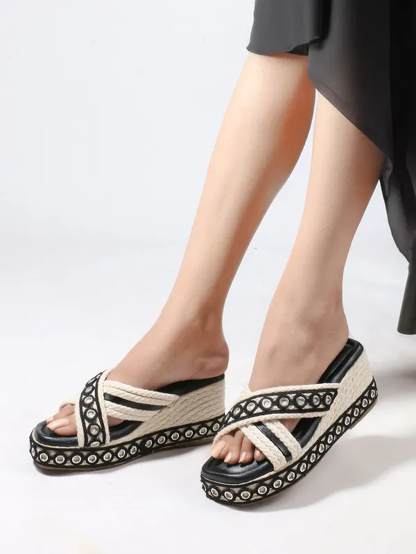 Black_Synthetic_Leather_Wedges_For_Women