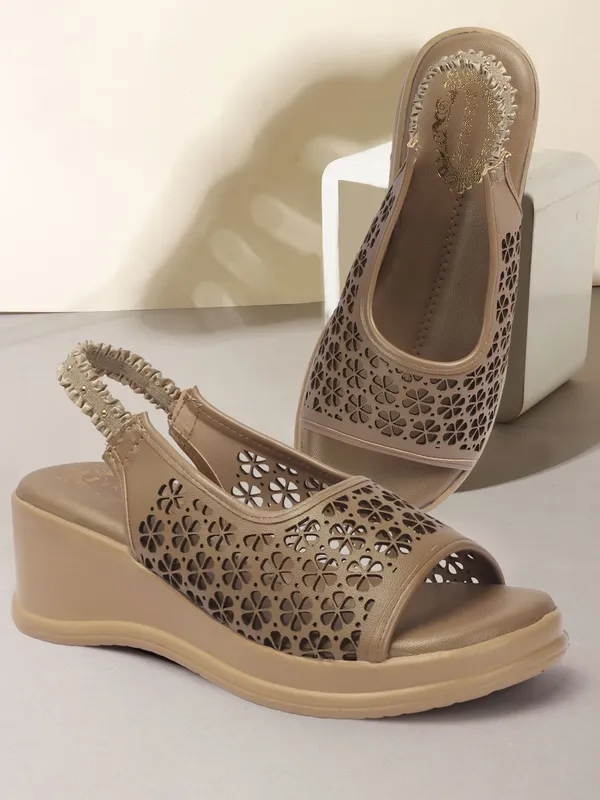 Beige_Synthetic_Leather_Wedges_For_Women