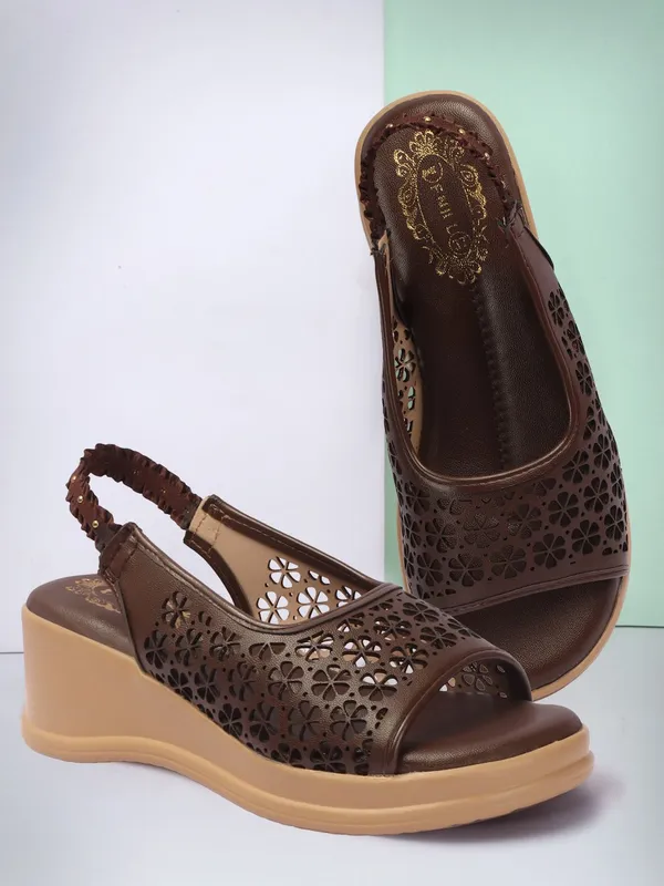Brown_Synthetic_Leather_Wedges_For_Women