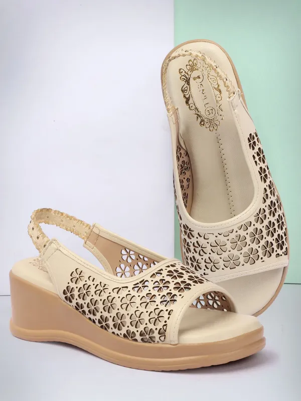 Beige_Synthetic_Leather_Wedges_For_Women