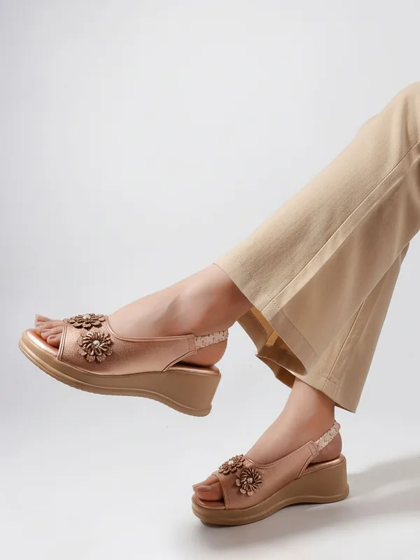 Gold_Synthetic_Leather_Wedges_For_Women