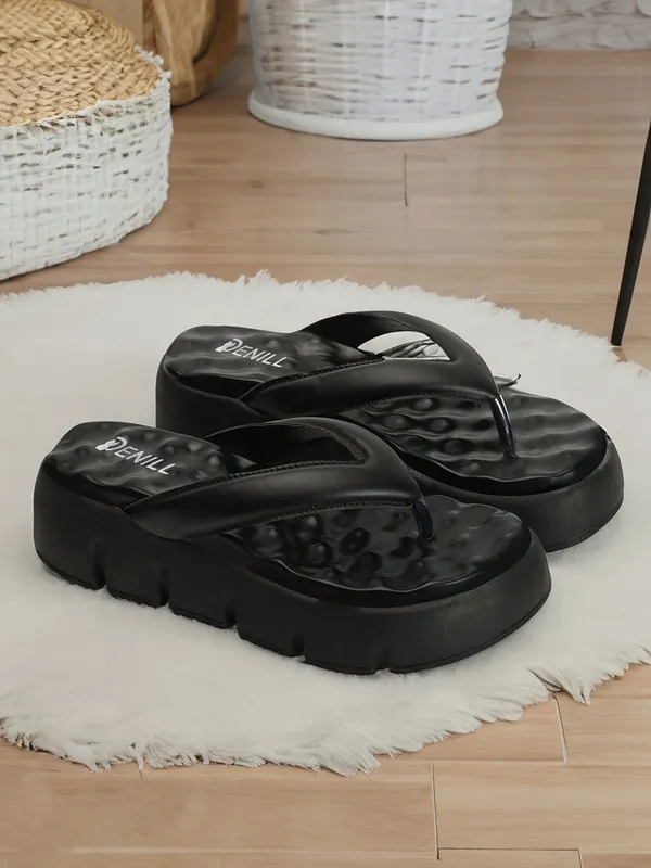 Black_Synthetic_Leather_Wedges_For_Women