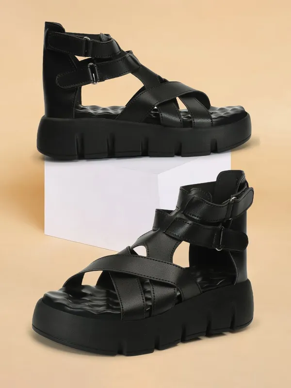 Black_Synthetic_Leather_Wedges_For_Women