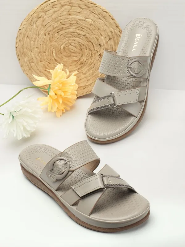 Grey_Synthetic_Leather_Wedges_For_Women