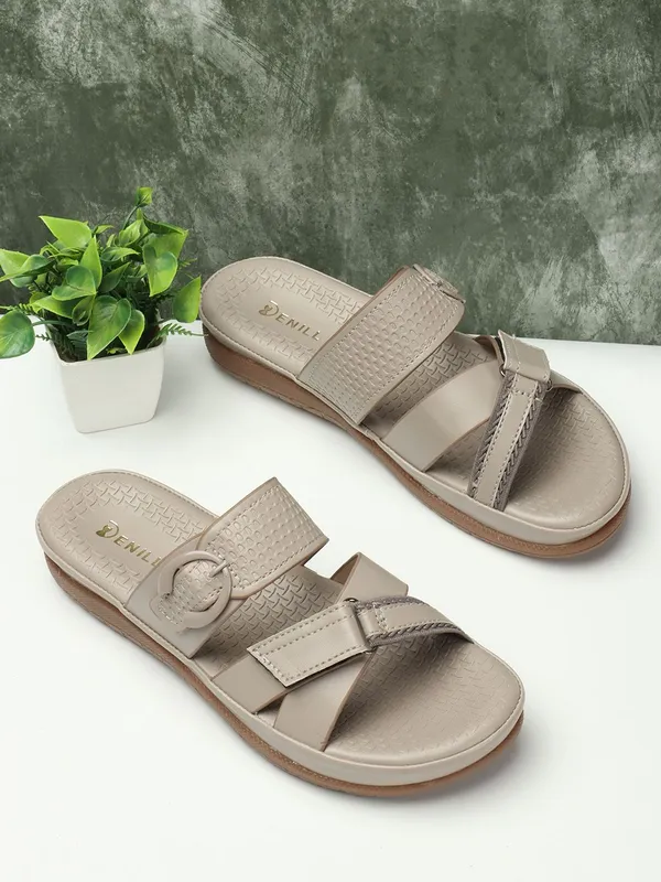 Grey_Synthetic_Leather_Wedges_For_Women