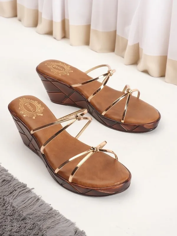 Gold_Synthetic_Leather_Wedges_For_Women