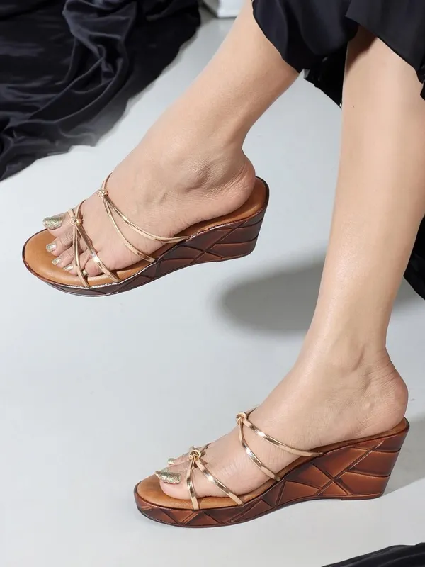 Gold_Synthetic_Leather_Wedges_For_Women