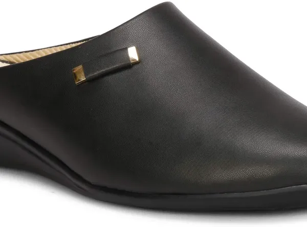 Black_Synthetic_Casuals_For_Women