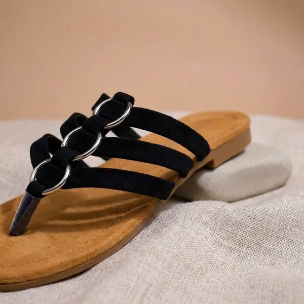 Black_Artificial_Leather_Flats_Sandal_For_Women_And_Girls