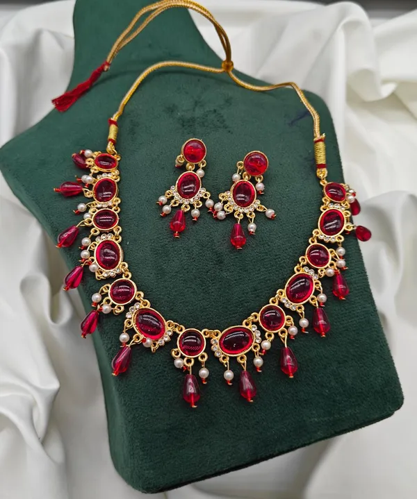 Red_Alloy_Red_Kundan_&_Pearl_Necklace_Necklace_&_Earrings_Set_For_Women_&_Girls