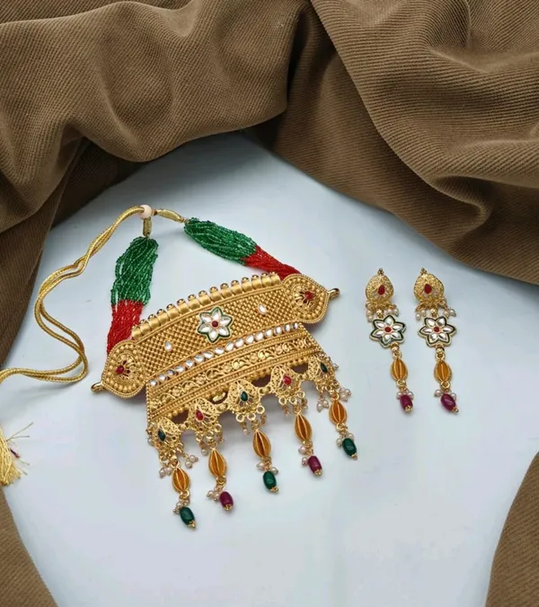 Red_&_Green_Alloy_Rajasthani_Kundan_Choker_Necklace_Choker_Necklace_Set_With_Earring_For_Women_&_Girls