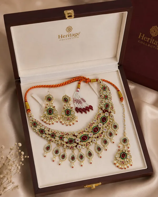 Bridal_Grace_Necklace_Set_with_Earrings_and_Maang_Tikka_For_Women_&_Girls_(Combo_Set)