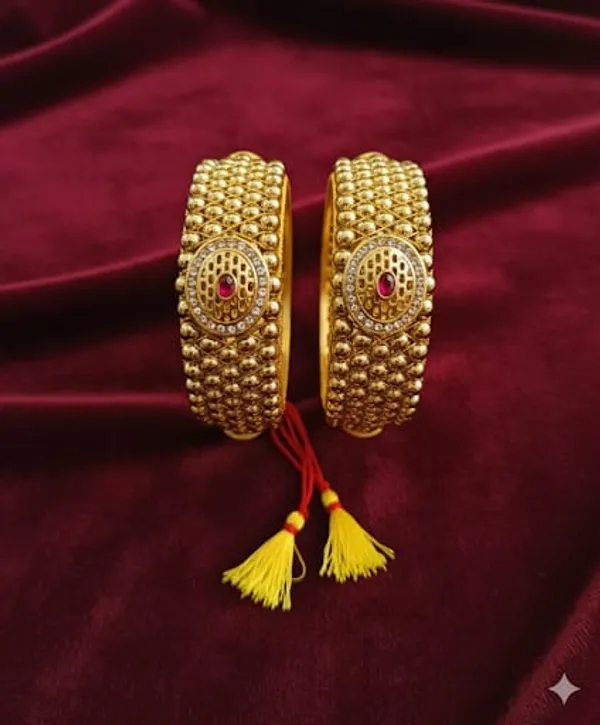 Elegant_Traditional_Pochi_Bangles_(Set_of_2)