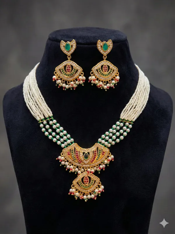 Elegant_Pearl_&_Kundan_Necklace_Set_–_Traditional_Royal_Design