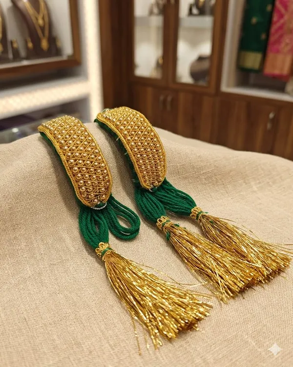 Elegant_Traditional_Gold-Tone_Pochi_Set