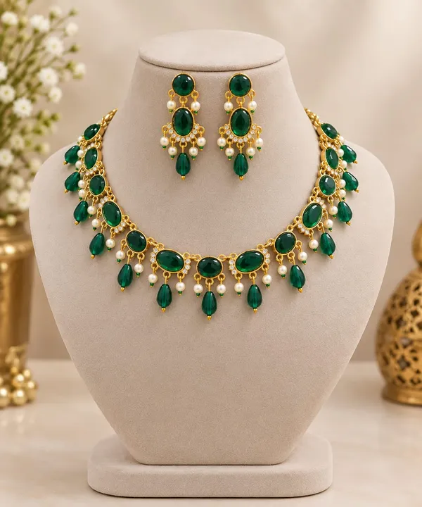 Green_Kundan_&_Pearl_Necklace_&_Earrings_Set_For_Women_&_Girls