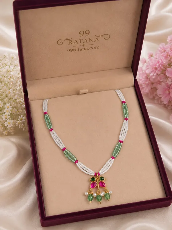 Pachi_Kundan_Green_&_Pearl_Floral_Pendant_for_Women