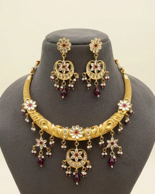 Gulbahar_Kundan_Pearl_Drop_Hasli_Set_Women_&_Girls