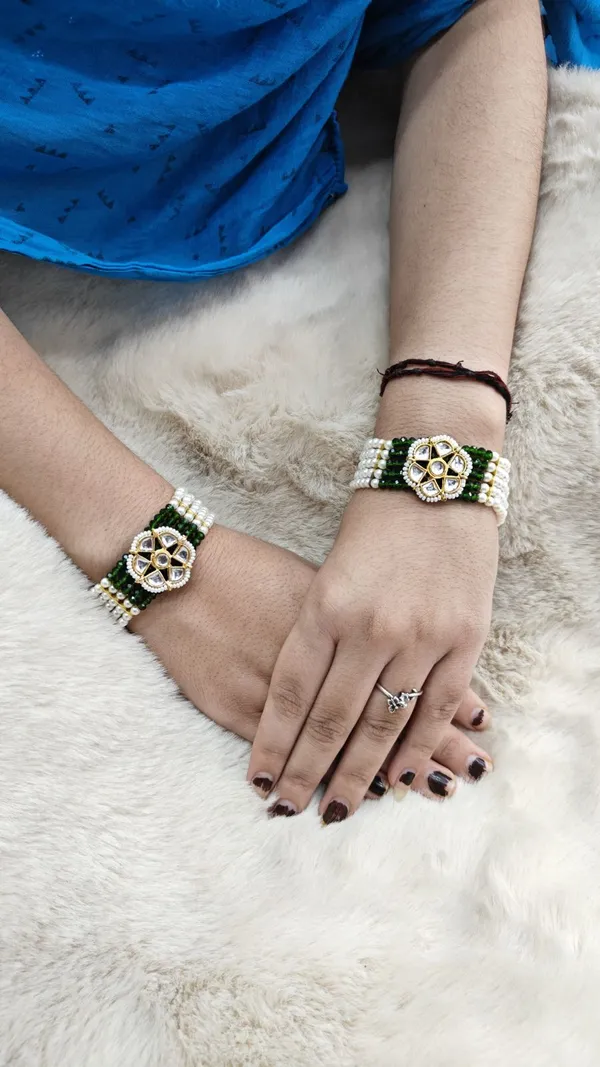 Royal_Ruby_Pearl_Braclet_Rakhi