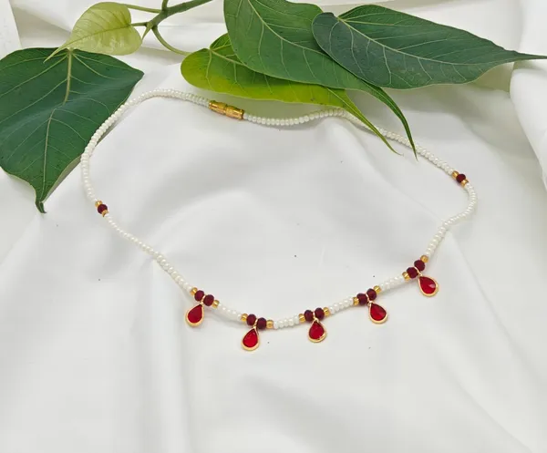 White_&_Red_Alloy_Pearl_&_Red_Bead_Design_Necklace_For_Women_&_Girls
