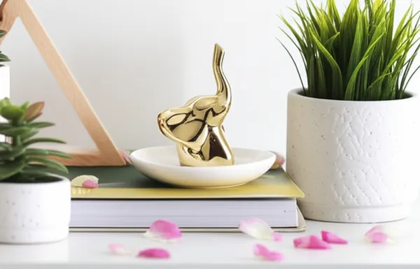 Gold_Elephant_Trunk_Up_Ring_Holder_&_Trinket_Set(ELEPHANT)