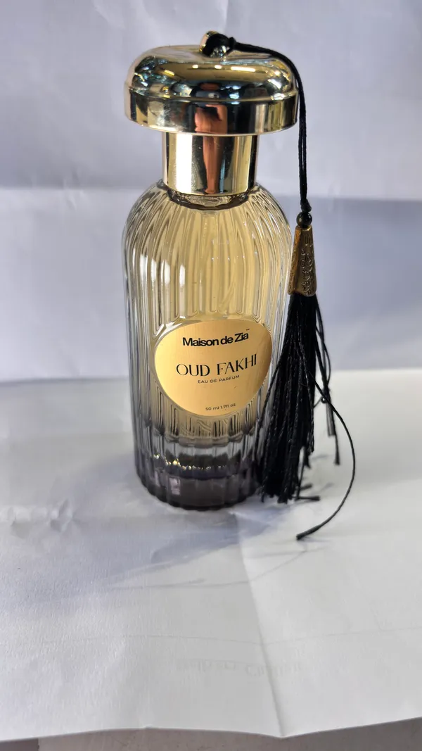 Oud_Fakhi_Perfume