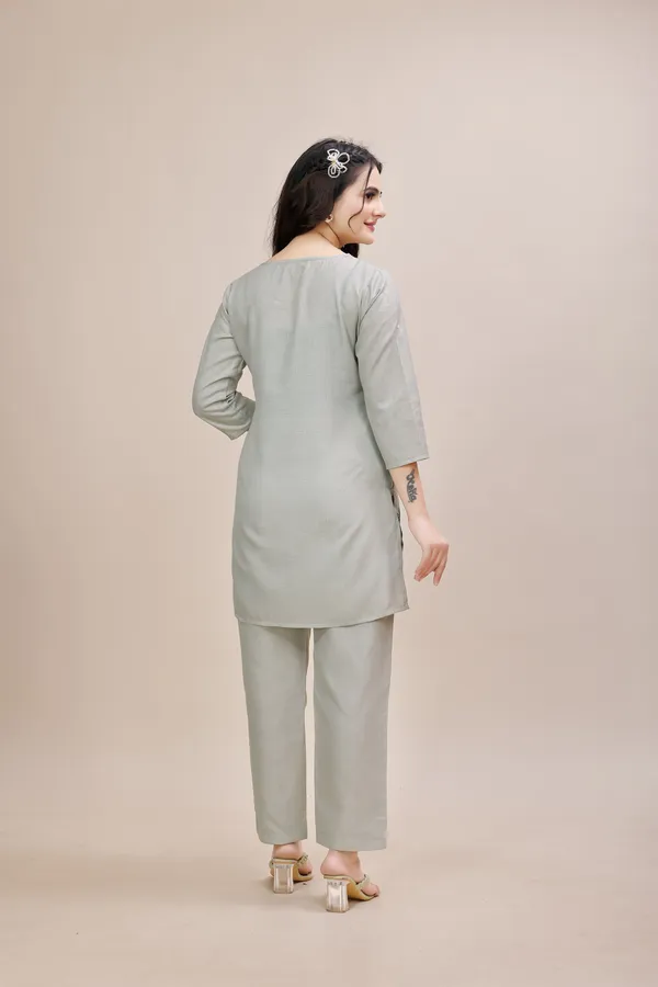 Grey_Cotton_Blend_Premium_&_Elegant_Co-Ord_Set_For_Women