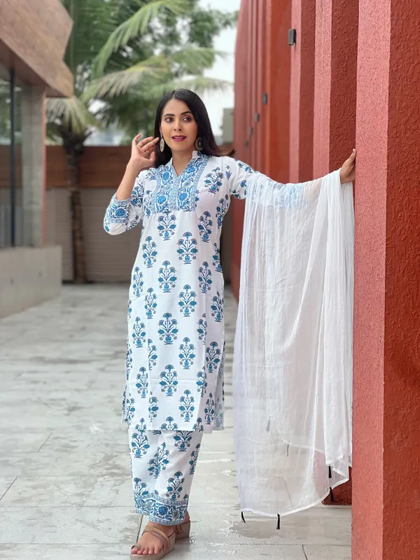 White_Cotton_Blend_Premium_&_Elegant_Straight_Cotton_Blend_Premium_&_Elegant_Straight_Kurti_&_Palazzo_With_Dupatta_Set_For_Women