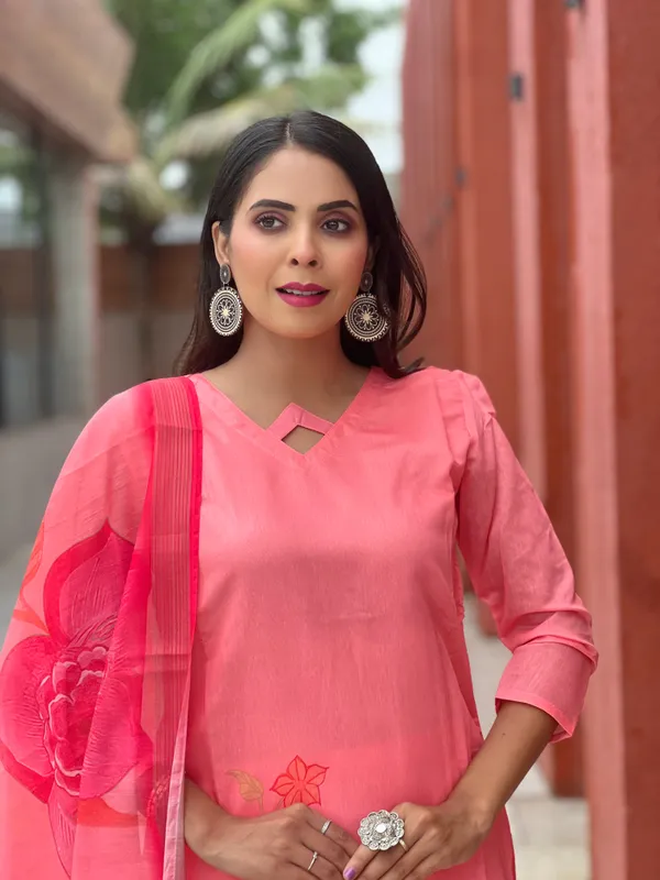 Pink_Chanderi_Silk_Premium_&_Elegant_Aline_Kurti_With_Dupatta_Set_For_Women