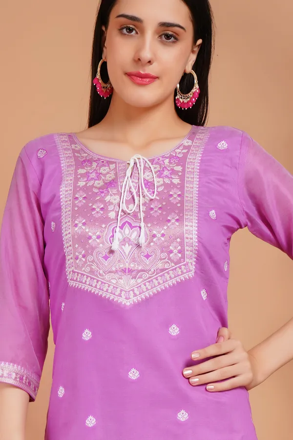 Magenta_Stylish_Elegant_Design_Kurti_With_Pant_&_Dupatta_Set_For_Women