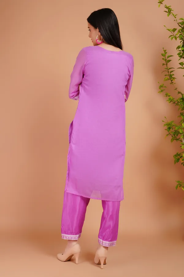 Magenta_Stylish_Elegant_Design_Kurti_With_Pant_&_Dupatta_Set_For_Women