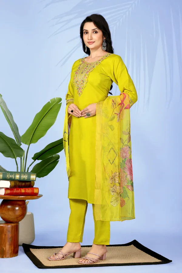 Yellow_Cotton_Blend_Premium_&_Elegant_Straight_Kurti_With_Dupatta_Set_For_Women
