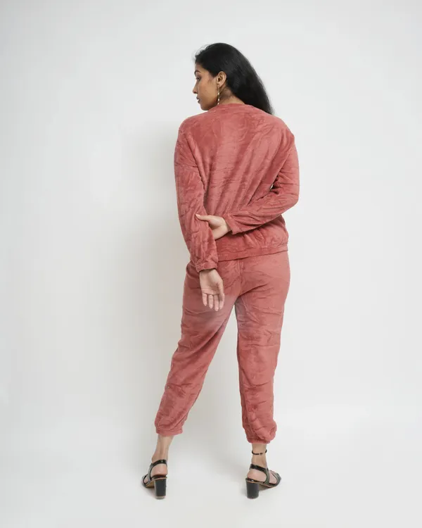 Cozy_Sweatshirt_Coord_Set