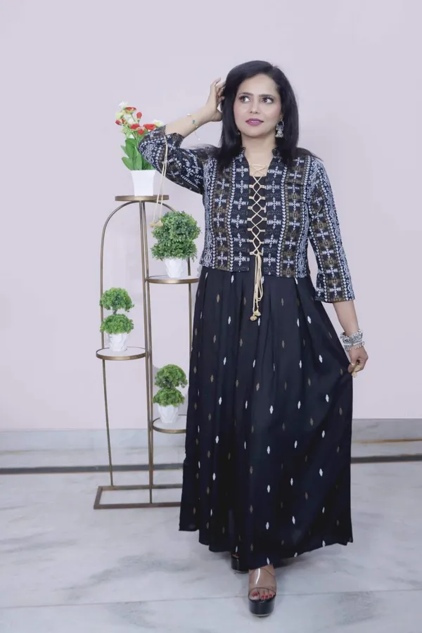 Multicolor_Printed_Maxi_Gown_With_Jacket_Set_For_Women