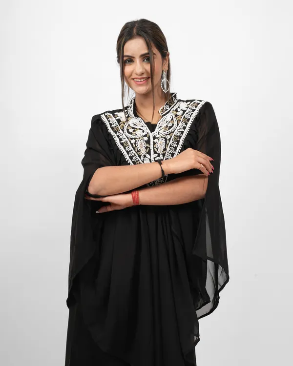 Black_Designer_Kaftan_Set_For_Women