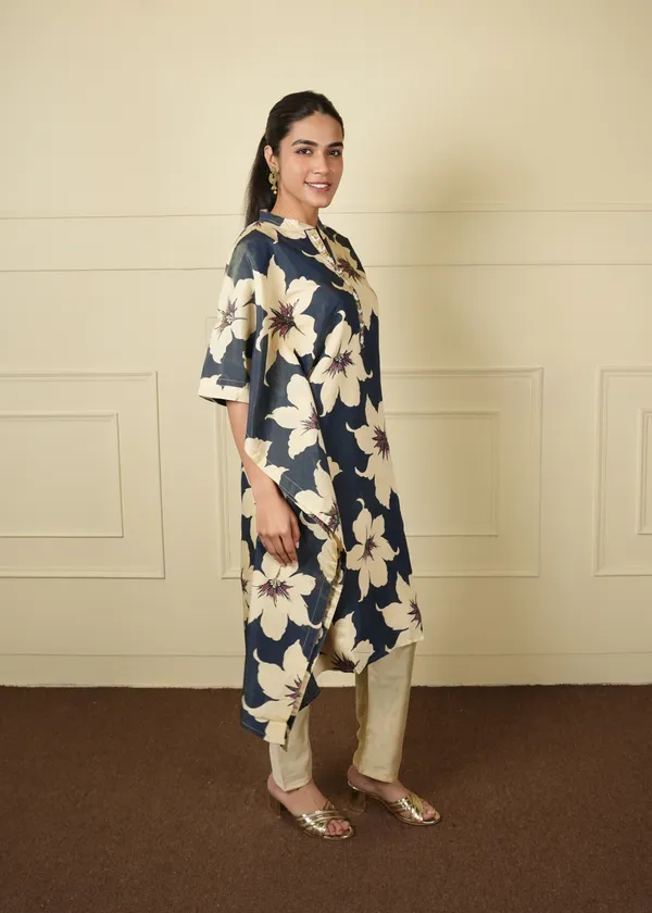 Beige_&_Black_Designer_Kaftan_Set_For_Women