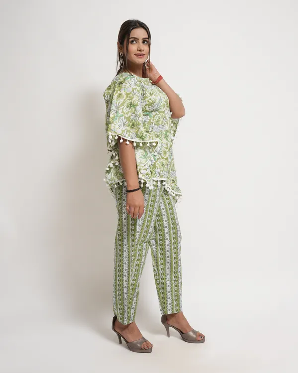 Green_Floral_Trendy_Design_Kaftan_Co-Ord_Set_For_Women