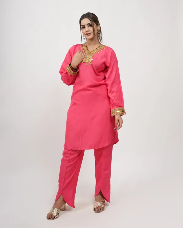 Pink_Gajri_Trendy_Design_Kurti_Pant_Co-Ord_Set_For_Women