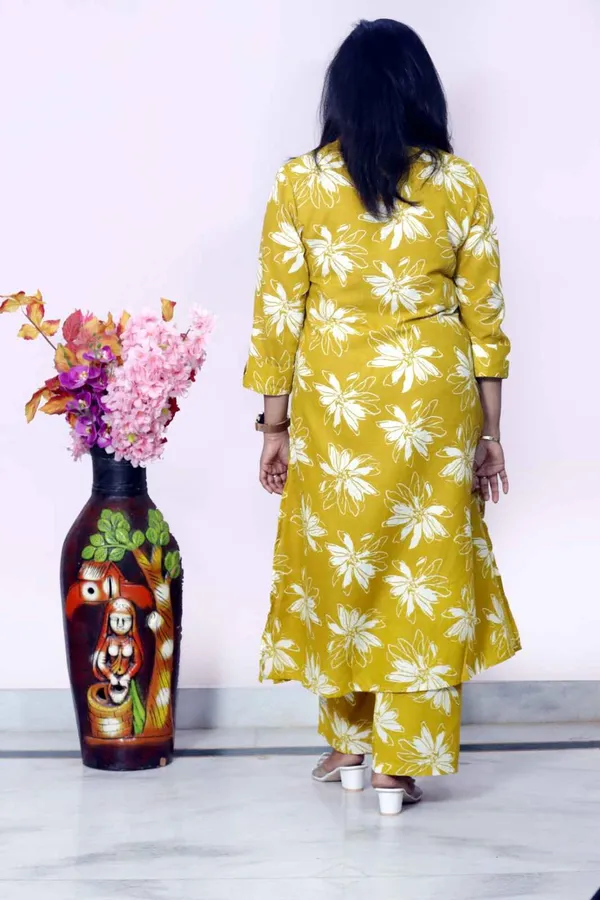 Mustard_Yellow_Floral_Printed_Kurta_Set_For_Women