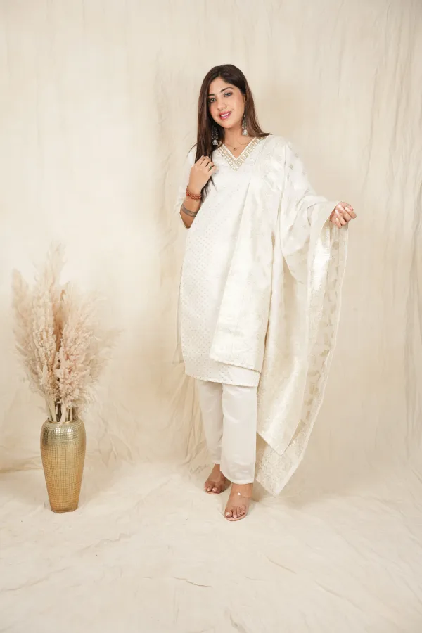 White_Trendy_Design_Party_Wear_Suit_Set_For_Women